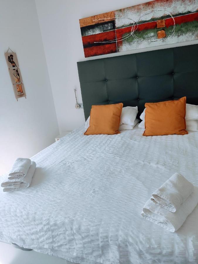 Torreguadiaro Villa - 2 Mins Walk From The Bars And Restaurants San Roque  Exterior photo