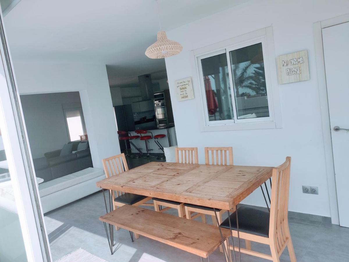 Torreguadiaro Villa - 2 Mins Walk From The Bars And Restaurants San Roque  Exterior photo