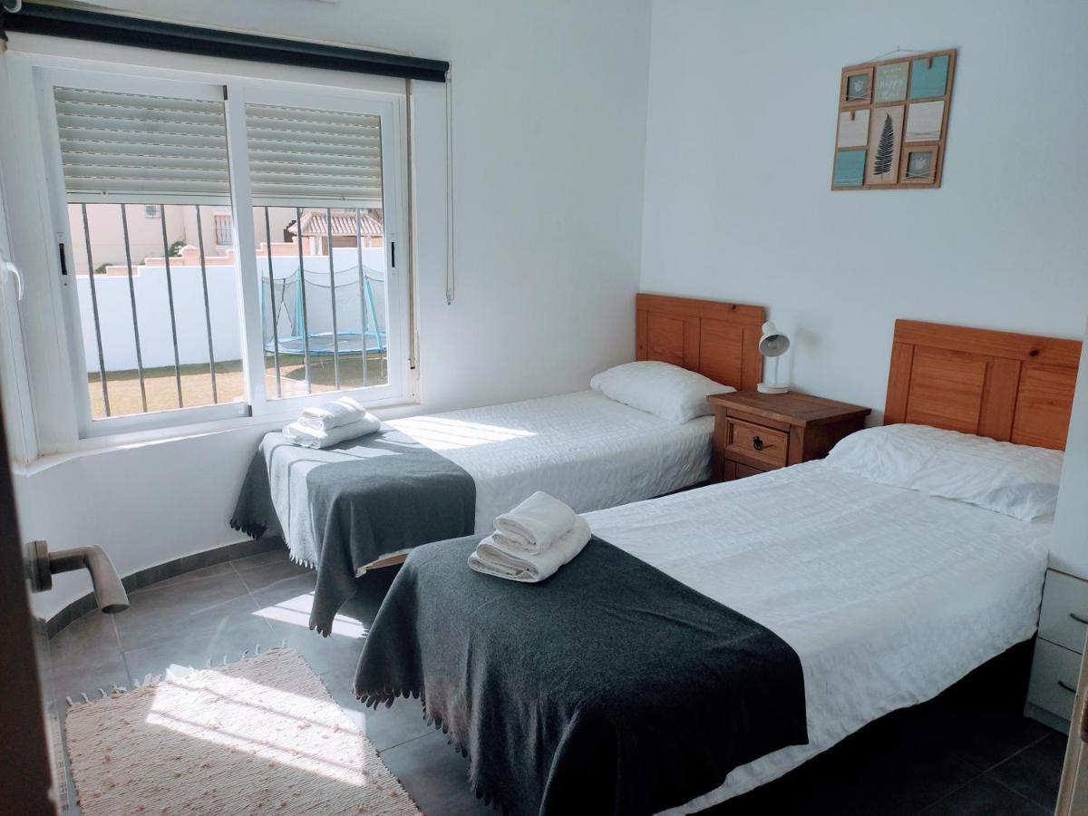 Torreguadiaro Villa - 2 Mins Walk From The Bars And Restaurants San Roque  Exterior photo